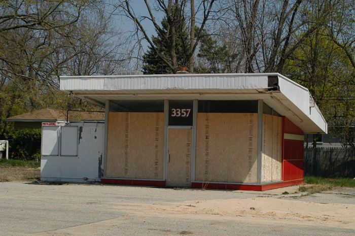 4 Star Gas - 2003 Photo (newer photo)